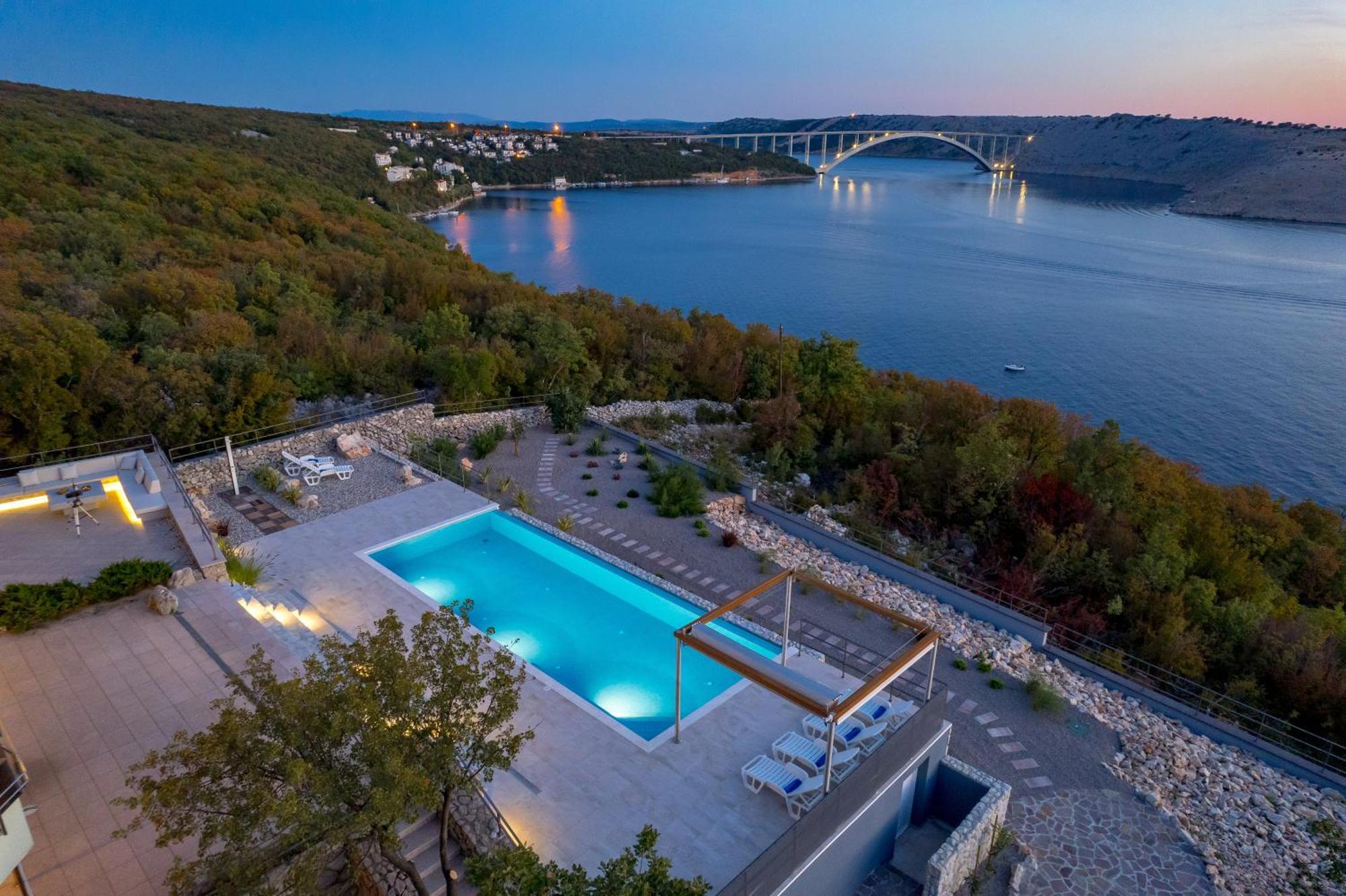 Luxury Villa Ostro With Pool & Krk Bridge View Kraljevica Exteriör bild